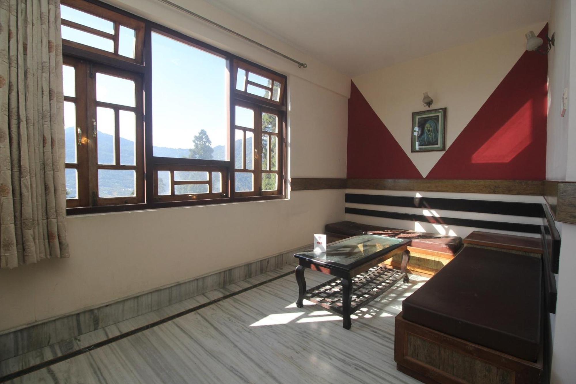 Oyo 10587 Vanjula Residency Gangtok Bagian luar foto