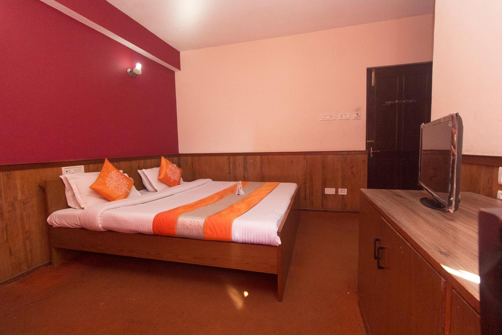 Oyo 10587 Vanjula Residency Gangtok Bagian luar foto